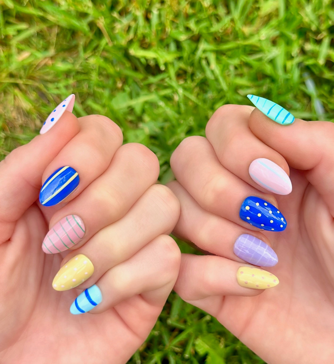 Mismatch Day: 24pc Short Almond Hand-Painted Press-On Nails