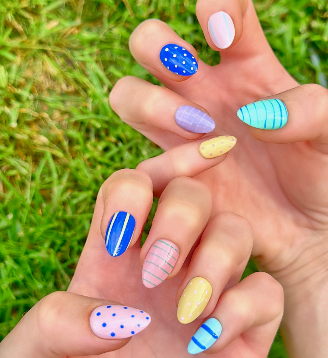 Mismatch Day: 24pc Short Almond Hand-Painted Press-On Nails