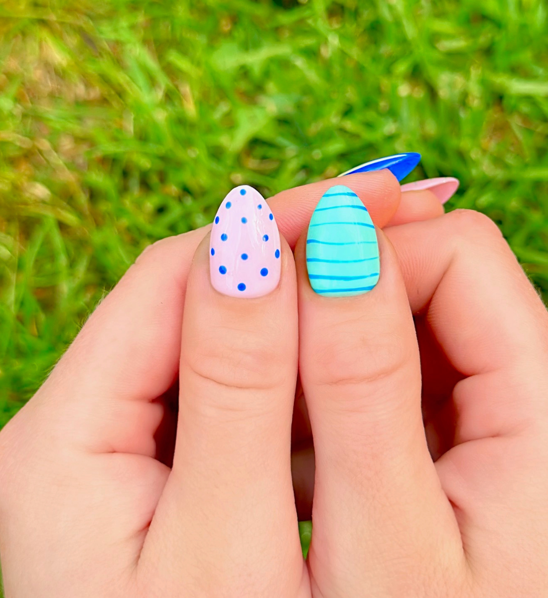 Mismatch Day: 24pc Short Almond Hand-Painted Press-On Nails
