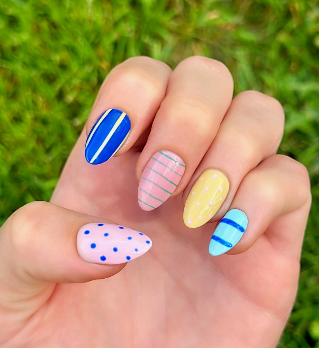 Mismatch Day: 24pc Short Almond Hand-Painted Press-On Nails