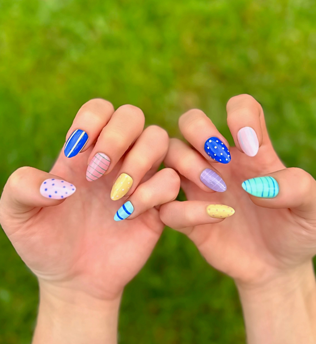 Mismatch Day: 24pc Short Almond Hand-Painted Press-On Nails