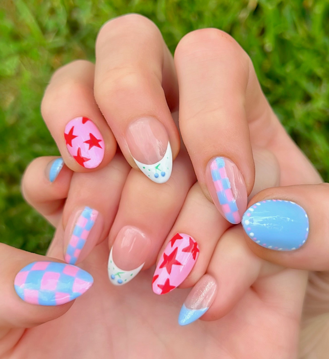 Blueberry Starship: 24pc Short Almond Hand-Painted Press-On Nails