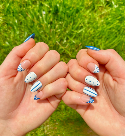 Blue Me Away : 24pc Short Almond Hand-Painted Press-OnNails