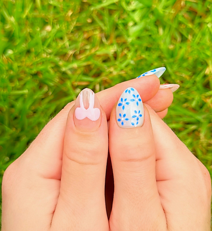 Love Shack: 24pc Short Almond Hand-Painted Press-On Nails