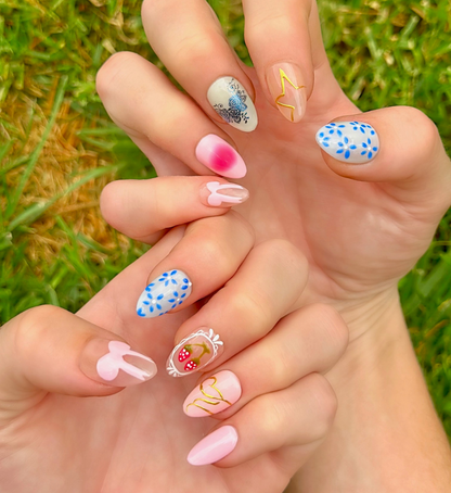 Love Shack: 24pc Short Almond Hand-Painted Press-On Nails